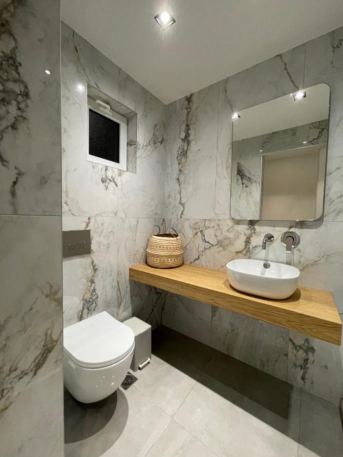George Deluxe Apartments Stalís Ngoại thất bức ảnh