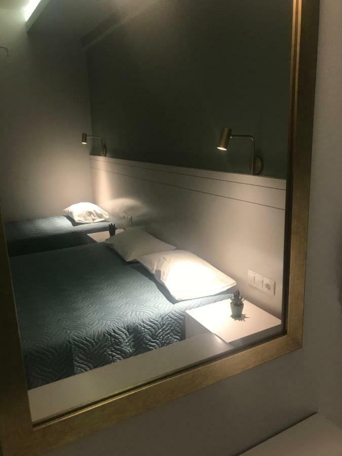 George Deluxe Apartments Stalís Ngoại thất bức ảnh