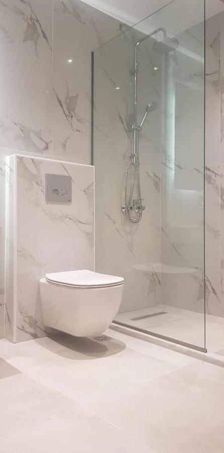 George Deluxe Apartments Stalís Ngoại thất bức ảnh
